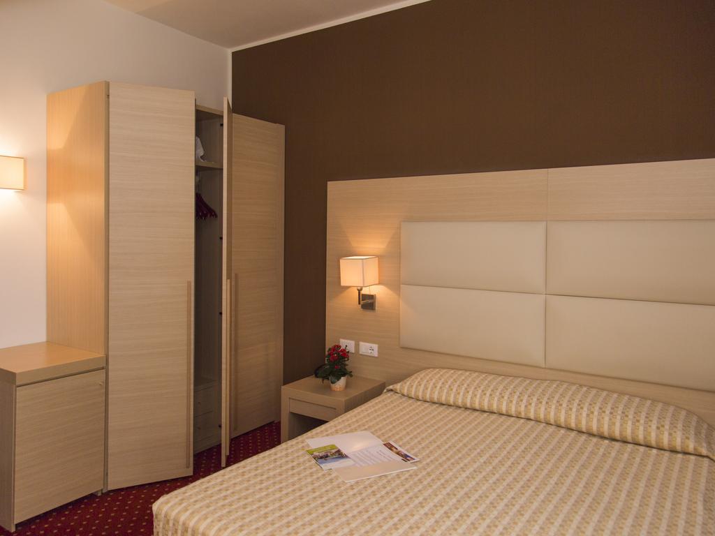 Hotel Regina 3*