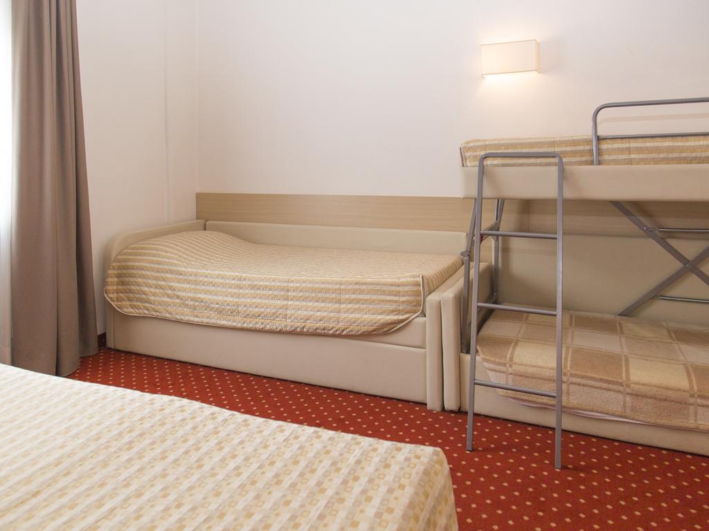 Hotel Regina 3*