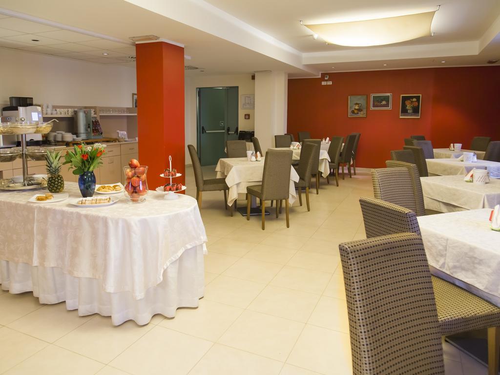 Hotel Regina 3*